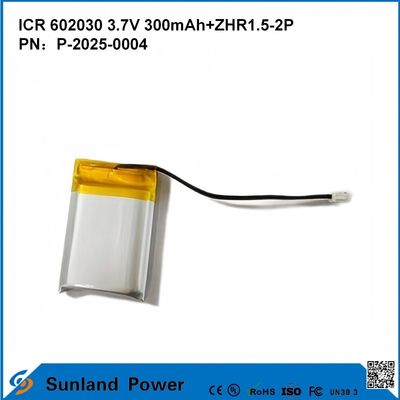 602030 3.7V 300mAh + ZHR1.5-2P แบตเตอรี่จากการออกแบบที่บางมาก ความสอดคล้องแบบยืดหยุ่นสําหรับอุปกรณ์สมาร์ทขนาดเล็กหลายประเภท Bluetooth หูฟังอุปกรณ์ที่ใส่และอุปกรณ์การแพทย์ที่พกพา