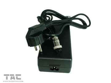 ขายร้อน เครื่องชาร์จแบตเตอรี่พกพา 36V / 43.8V เครื่องชาร์จแบตเตอรี่จักรยานยนต์