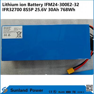 แบตเตอรี่อุตสาหกรรม IFM Pro 25.6V 30Ah ผสมพลังงานด้วยเซลล์ IFR32700, 8S5P, 768Wh สร้างสําหรับ AGVs, โรบอตและการเก็บแสงอาทิตย์